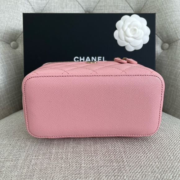 22C Sakura Pink Caviar Vanity - Picture 8 of 14